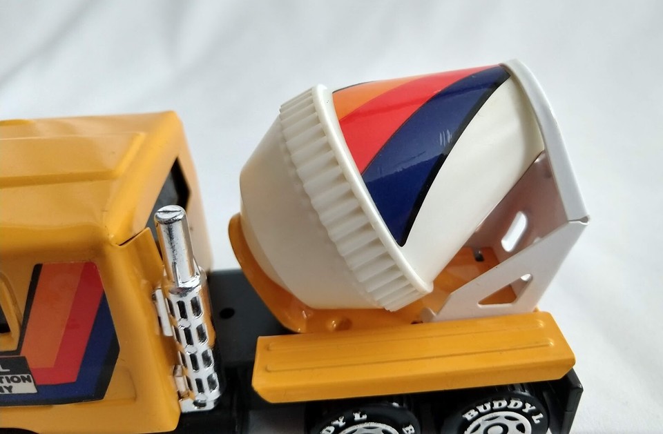 1980 Buddy L Construction Company Mack Cement Truck Vintage Rare