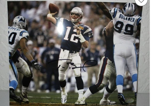 TOM BRADY SIGNED SUPER BOWL 38  MOUNTED MEMORIES  8”x10” PHOTO.