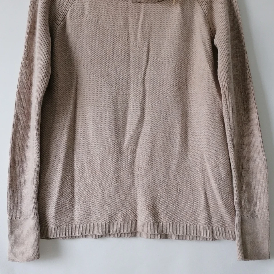 White House Black Market Womens Oatmeal Turtleneck Ribbed Sweater Size L - Image 4 of 4