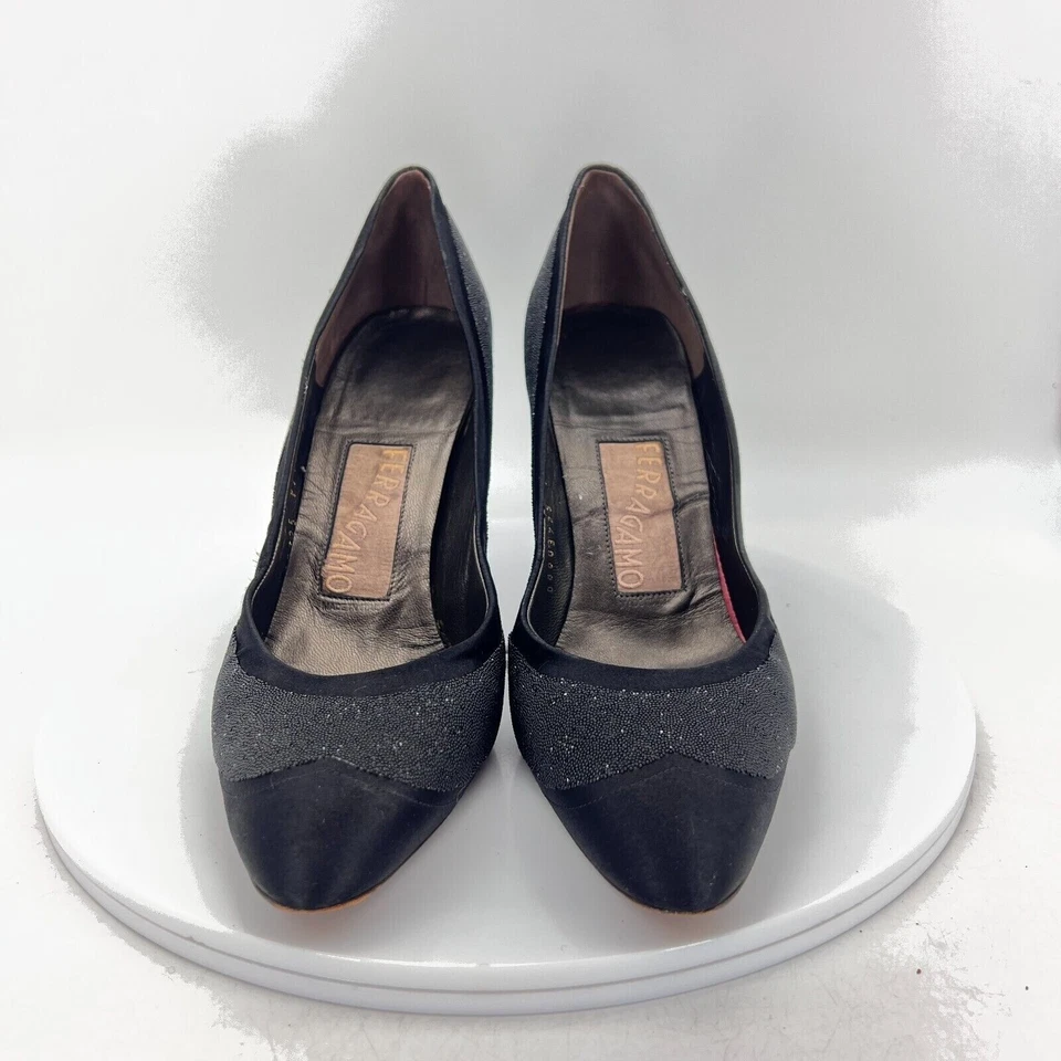 Zapatos de salón Salvatore Ferragamo Riflessa para mujer talla 8 B negros satinados sin cordones de tacón alto Foto 3 de 4