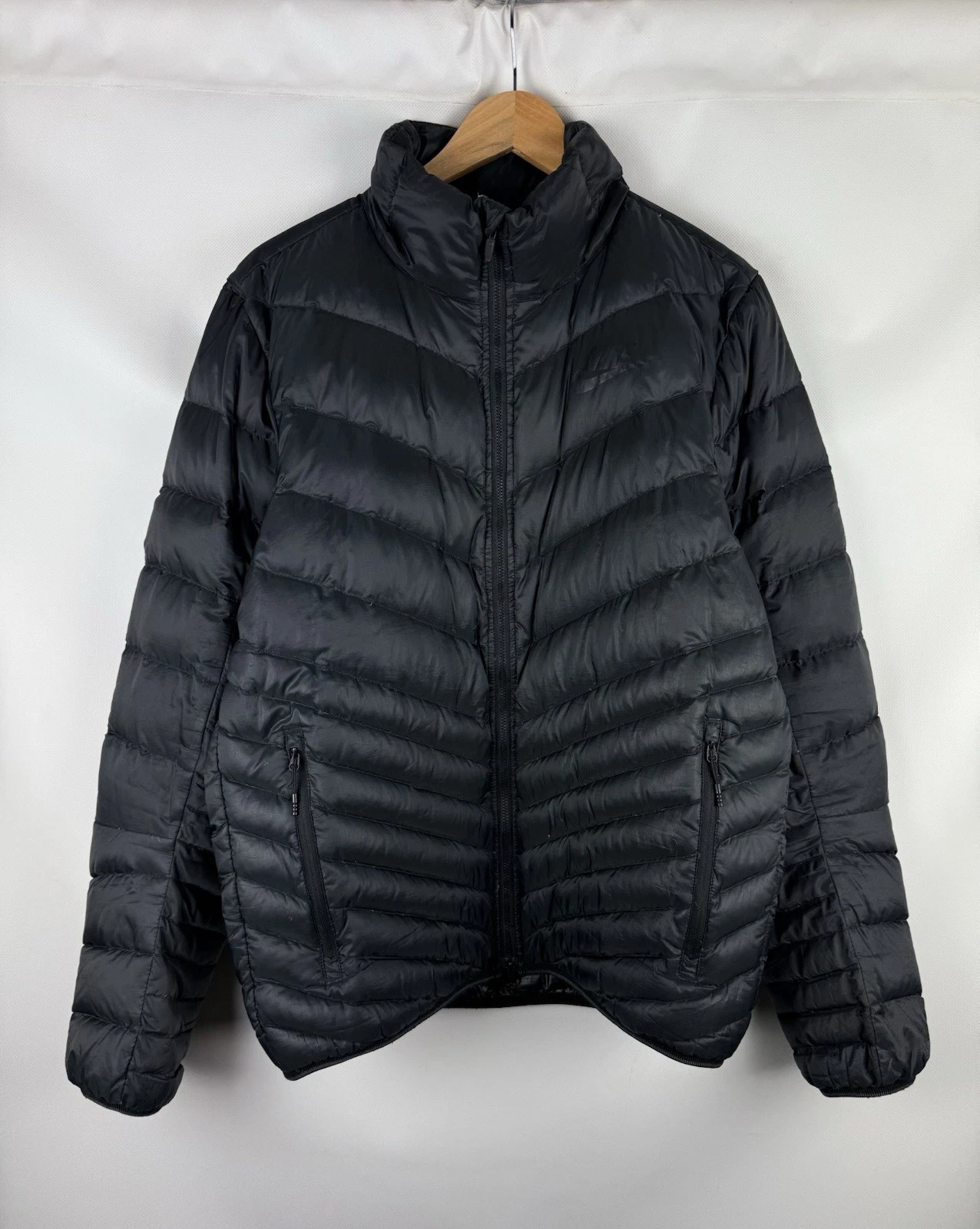 Nike Cascade 550 Men’s Down Puffer Full Zip Jacket Size M 541460-011
