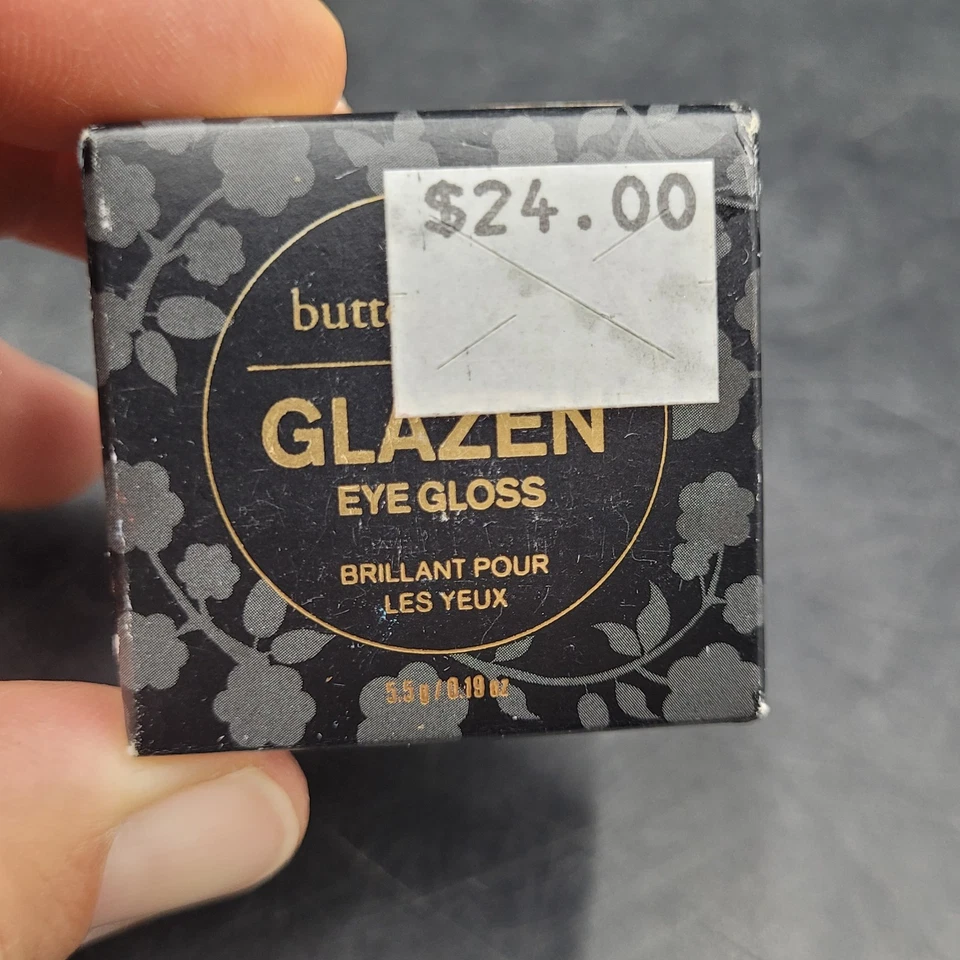 Brillo de ojos Butter London Glazen esmerilado 5,5 g 0,19 oz. Foto 2 de 4