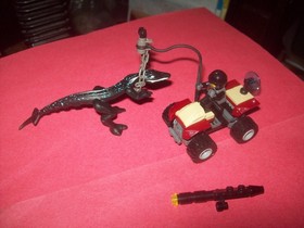 LEGO DINO SET $ 7473 STREET SPRINTER VS MUTANT LIZARD OR #7294 DINO QUAD