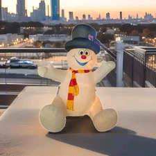 Gemmy Airblown inflatable 5.5 foot tall Frosty the Snowman *See Ad*