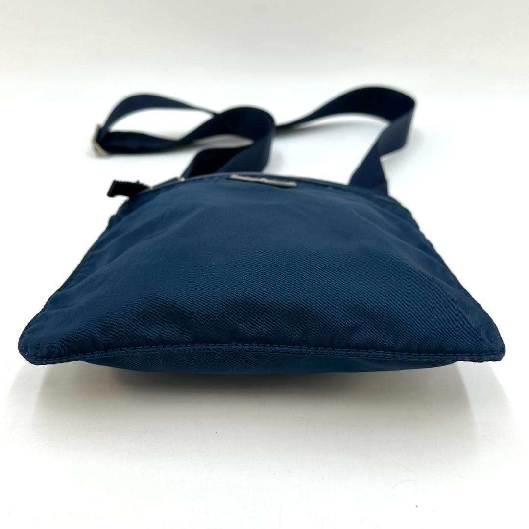 PRADA Nylon Triangle Logo Shoulder Bag Vintage Navy Authentic Crossbody Bag thumbnail 8