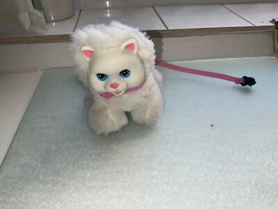 Playmates Amazing Ally 5 Zoll weiße Katze Katze rosa Leine Vintage Spielzeug 2001