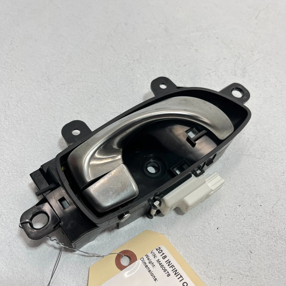 Оригинальная передняя правая внутренняя дверная ручка со стороны пассажира Infiniti Q50 2017-2020 - Изображение 4 из 4