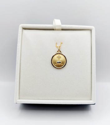 Pendentif Médaille D'amour AUGIS Or 18k - Gravure 'Qu'hier, Que Demain' - Saphir Bleu Et Diamants