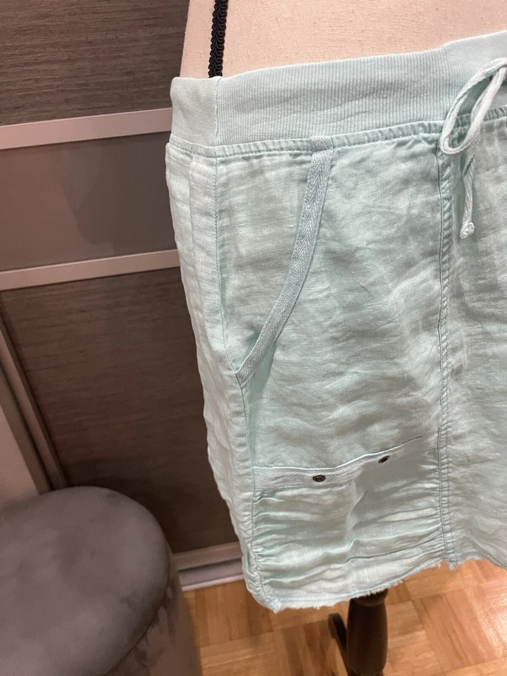 NEW XCVI BLUE TOURCOSE MINI LINEN  SKIRT SIZE S - Image 2 of 4