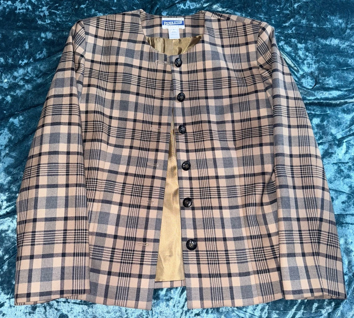 1990s 100% Wool Vintage Coats, Jackets & Vests for Women for sale