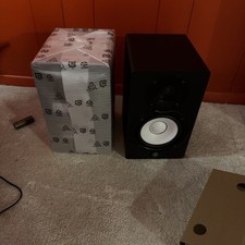 Yamaha HS5 Powered Studio Monitor - Black Pair 