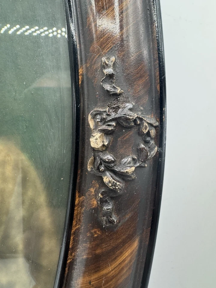 Antique Patriotic Oval Wood Military Eagle Flag Picture Frame Flat Glass 23” H - Image 4 of 4