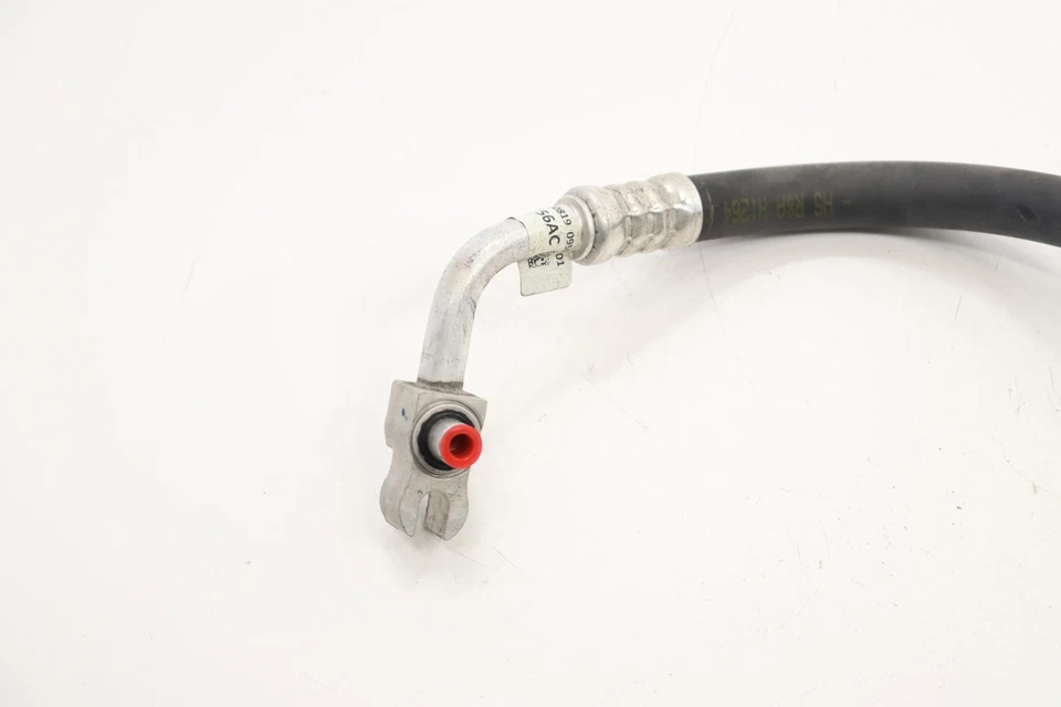 2020 - 2025 CHRYSLER VOYAGER A/C AIR CONDITIONER DISCHARGE HOSE OEM 68227756AC - Image 2 of 4