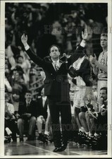1993 Press Photo Marquette Basketball Coach Kevin O'Neill - mjt11840