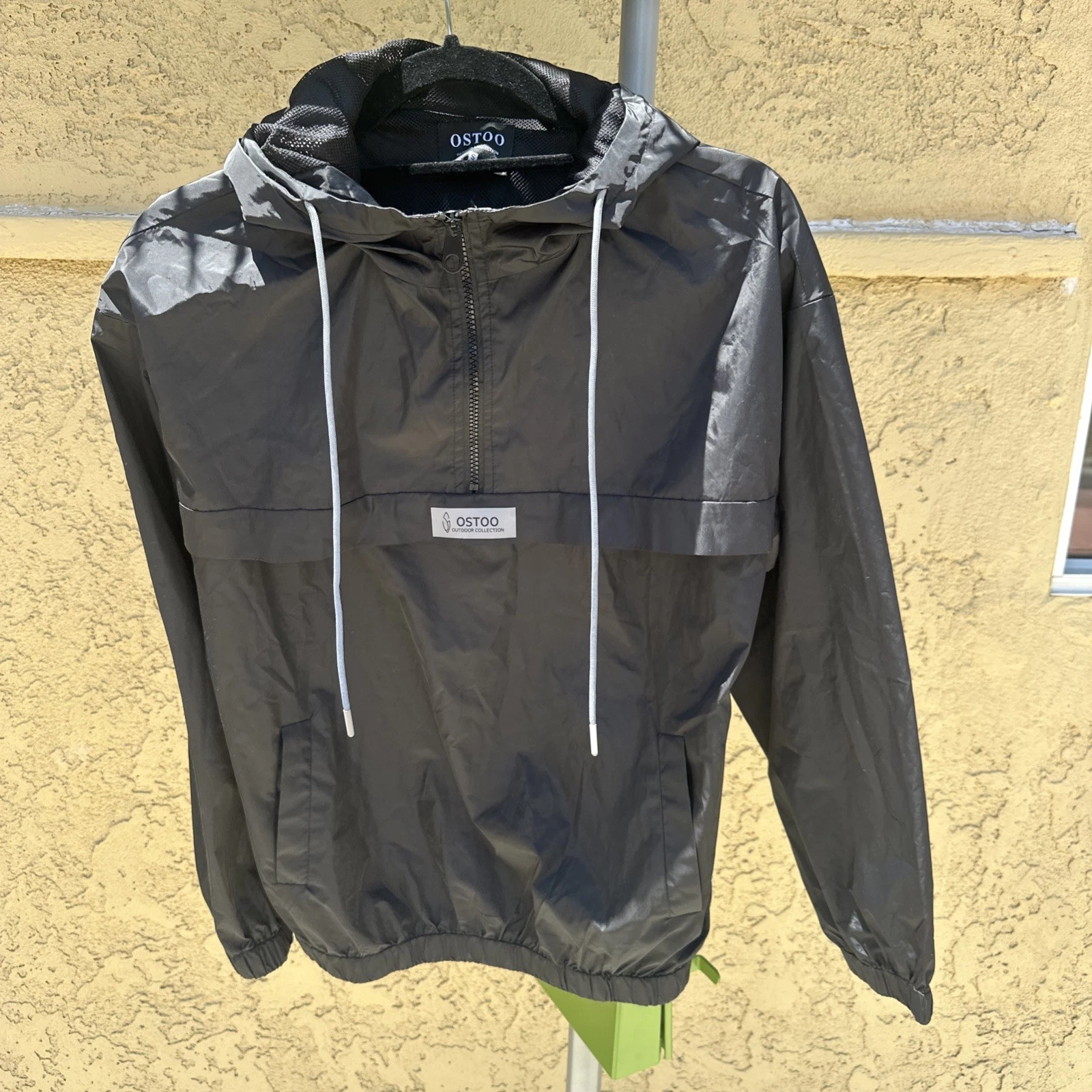 VETEMENTS Giacca a vento Ostoo uomo con cappuccio 1 4 zip ventilata NERA taglia SMALL