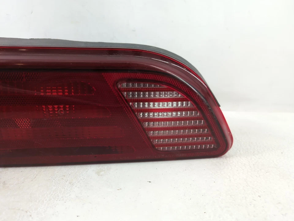 Luz trasera izquierda conductor Ford Taurus 1998-1999 OEM ZNROI Foto 2 de 4