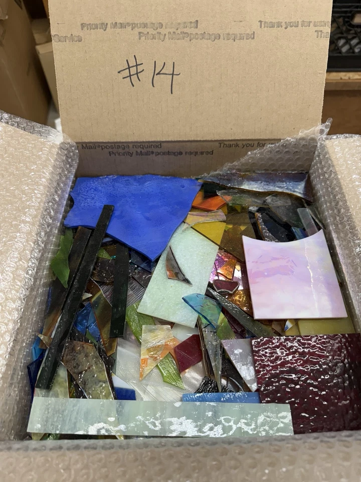 25+ libras premium vitral pequeño-lg restos $6/lb. Arte en vidrio arte mosaico envío GRATIS Foto 3 de 4