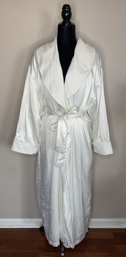 NWT VICTORIA'S SECRET White Satin -Fleece Lined Long Robe Women’s Size M/L New - Picture 12 of 12