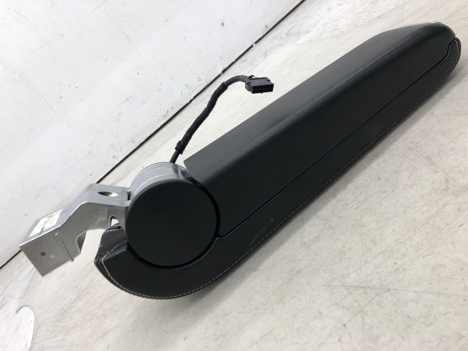 2006-2012 BENTLEY CONTINENTAL RIGHT & LEFT CENTER CONSOLE ARMREST 3W0864209F