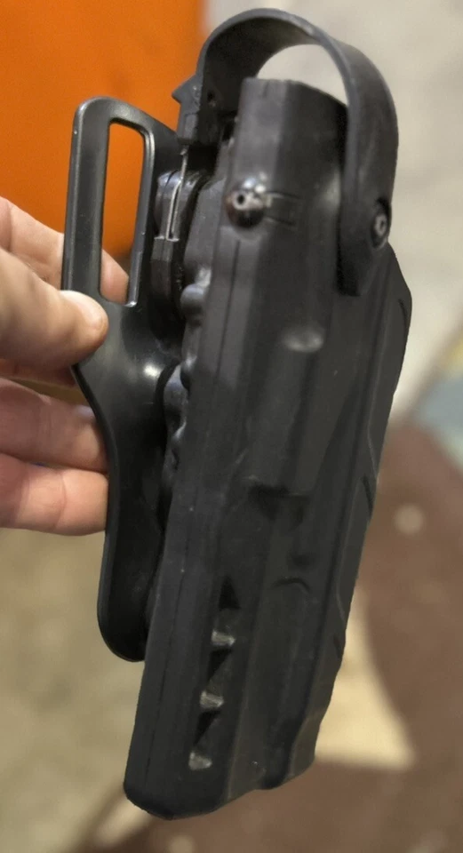 Safariland 7360 Glock 17 19 20/21/22/37 ALS/SLS Lvl III Duty Holster W/Light LH - Image 2 of 4