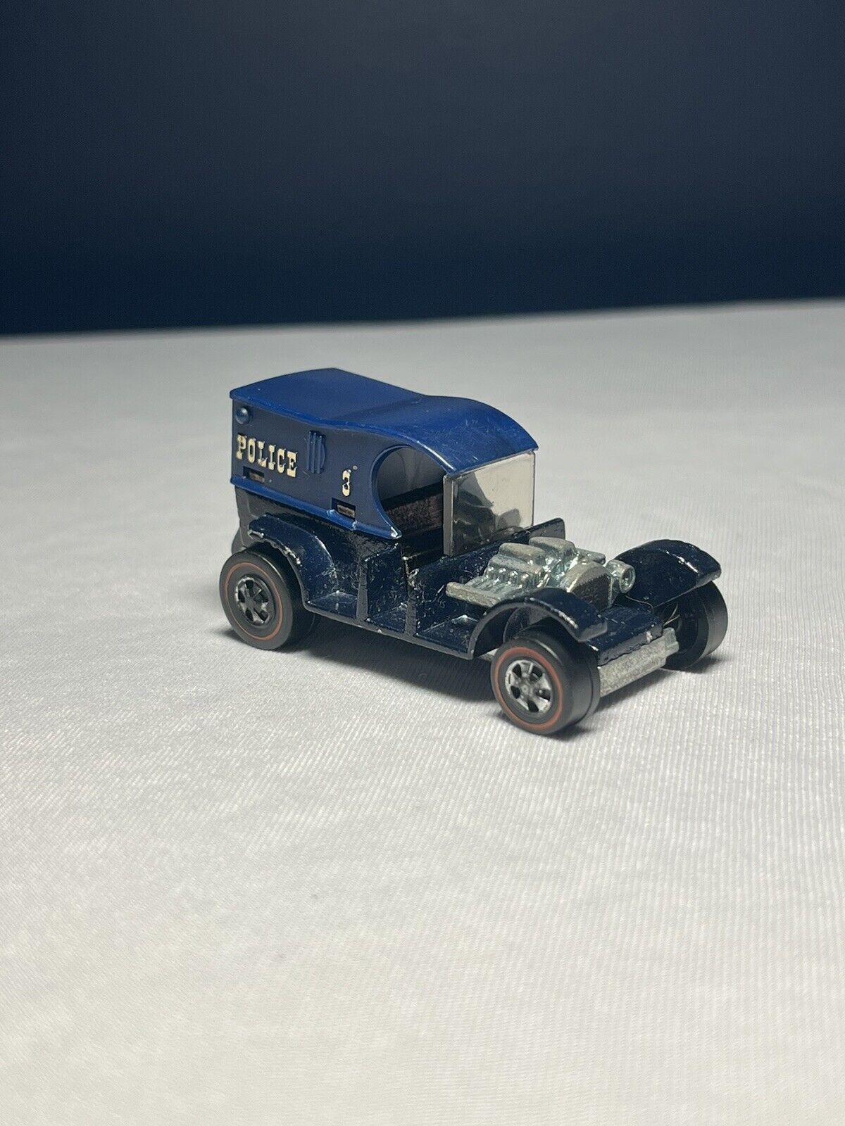 Picture 1 of 5