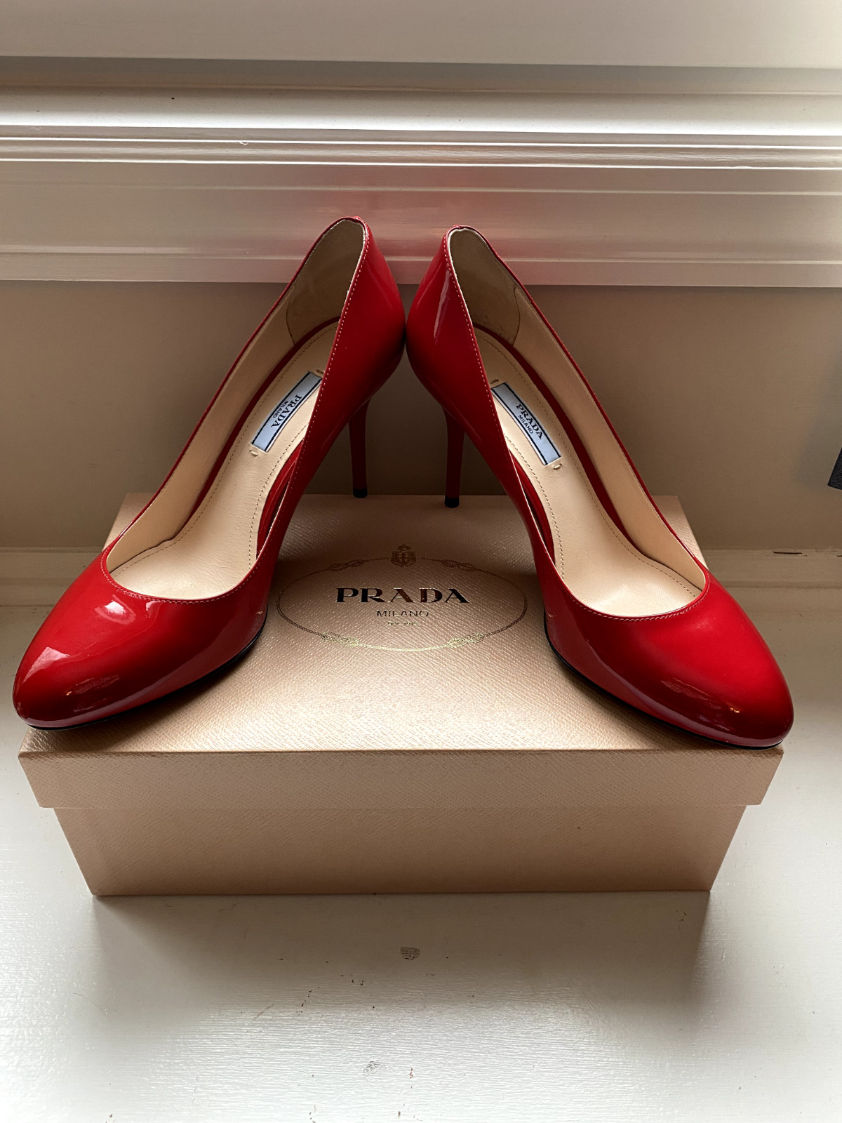 PRADA Vernice Basic Rosso Red Patent Leather Roun… - image 1