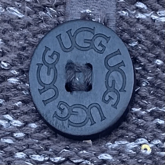 Botas UGG Clásicas Tejidas Cardy Altas Gris Lentejuelas Inclinadas Talla 7 Invierno Otoño Foto 3 de 4