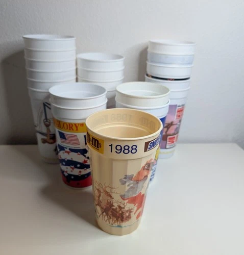 VTG  Lot 20 Plastic Fast Food Cups  Promo McDonald's   Coca Cola 80s 90s