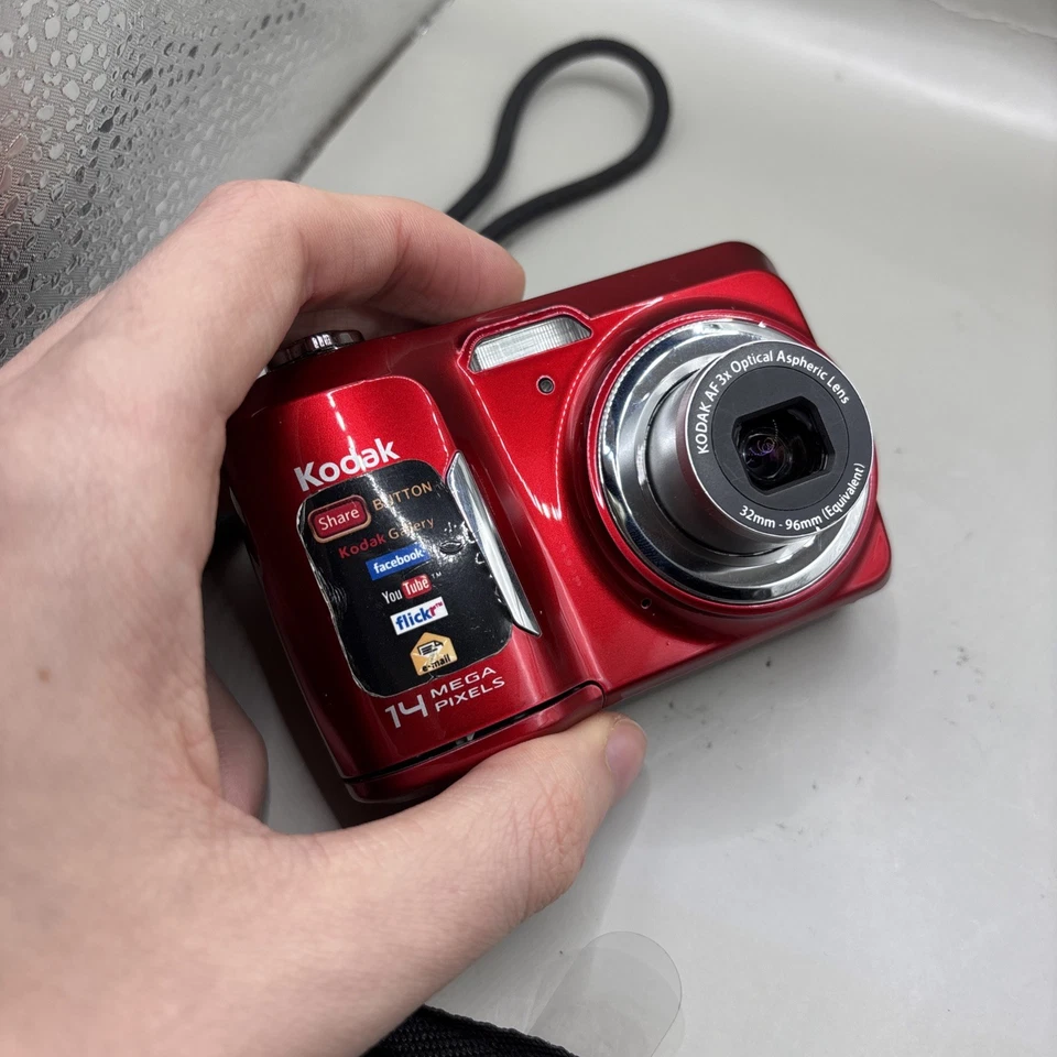 Kodak EasyShare C183 14m0mp Digital Camera With Case Red - Tested - Image 4 of 4