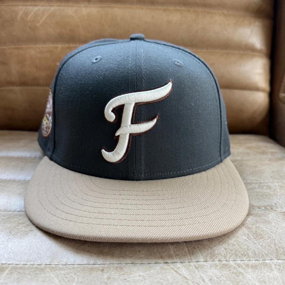 New Era Fredericksburg Nats MILB ajustado gris/bronceado, rosa UV 7-3/8 usado Foto 2 de 4