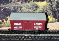 Bachmann 33-175 OO Gauge 10t Covered Salt Wagon Stubbs Livery No.35 NIB