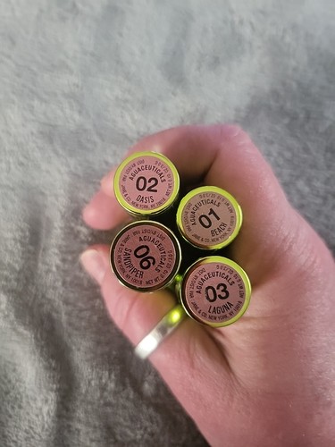Jane Aguaceuticals Lipstick Lot - Picture 2 of 6