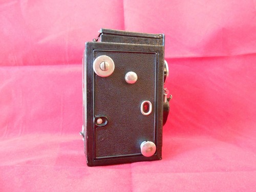 Voigtländer Brillant Rollfilmkamera 6 x 6 Objektiv Anastigmat Voigtar 6,3/75 - 第 4/8 張圖片