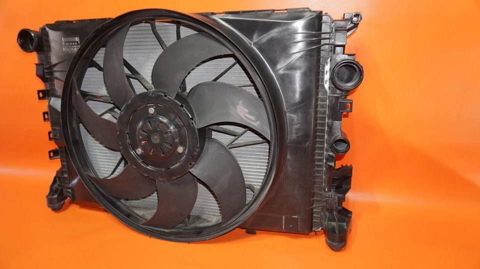 MERCEDES BENZ E63 COOLING FAN RADIATOR 2010 2011 A2125001400 E63 AMG OEM - Image 2 of 4