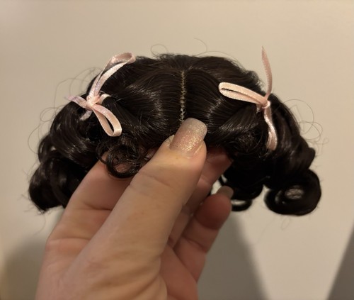 Doll wig - new old stock - Monique Collection - Erika size 7-8" brown