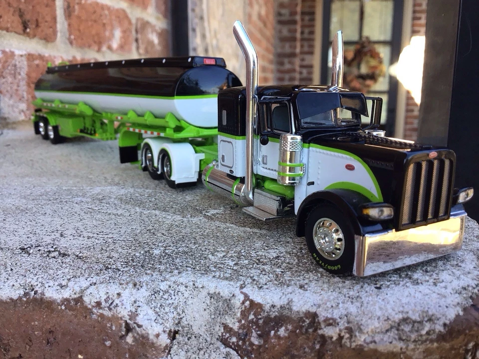 1/64 DCP PETERBILT 389 36" SLEEPER W/Fuel Tanker . Lefthander Transport. RARE - Image 2 of 4