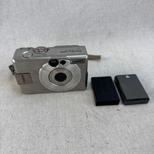 Canon Power Shot Camera S330 Digital ELPH 2.0MP 3x Zoom Lens Silver Batteries CF
