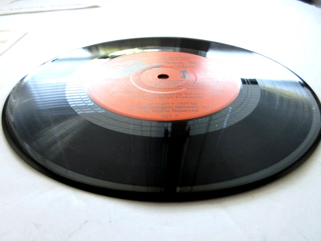 VINTAGE HALLOWEEN - Wende & Harry Devlin Old Witch Rescues -  NM 45 RPM RECORD - Imagem 3 de 4