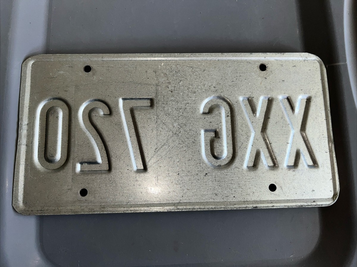 Vintage Maryland License Plate Black Letters State Flag XXG 720