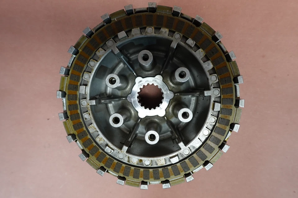 Cesta de embrague OEM BMW F700 F700GS 2013-2018 Foto 3 de 4