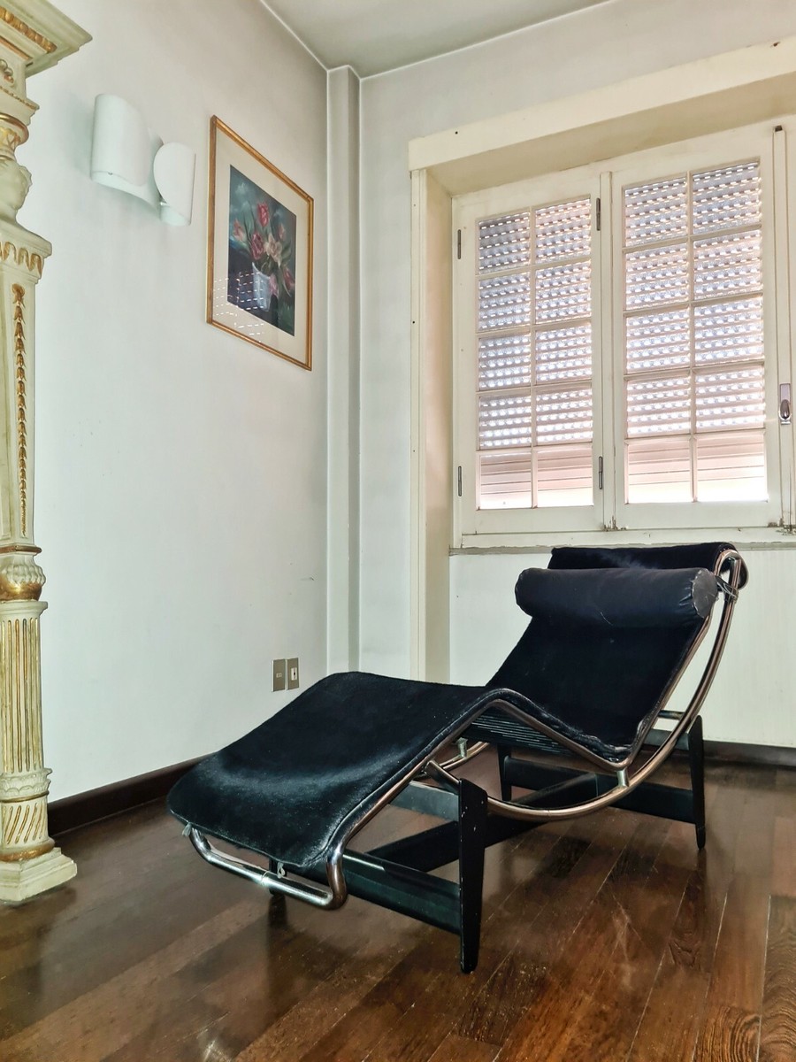 Chaise longue LC4 di Le Corbusier per Cassina, anni '70