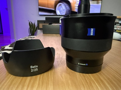 Zeiss Batis 25mm f/2 Distagon T* - Portrait Camera Lens For Sony E