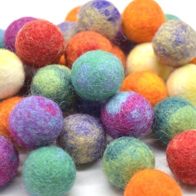 100% Wollfilzkugeln - 2 cm - 100 Stück - verschiedene Batikfarben, Bastelbedarf