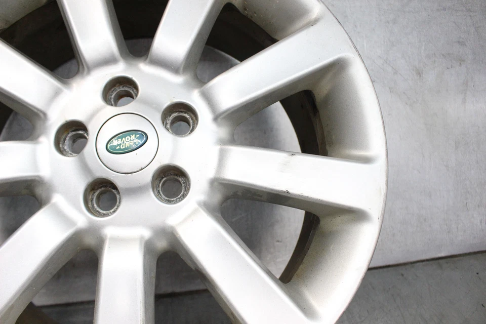 Llanta de aleación Land Rover Range Rover 2006-2009 R20x8,5J 9 radios RRC502690XXX LM45 Foto 3 de 4