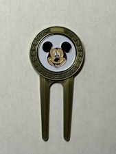 Rare Mickey Mouse Disney Divot Tool  1" Magnetic Coin Golf Marker - A Beauty 