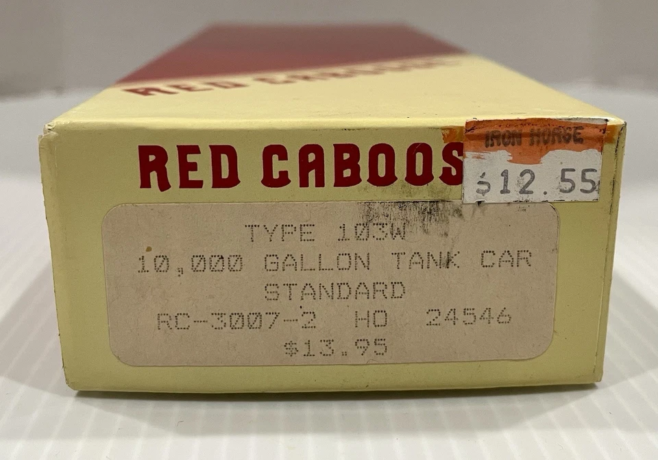 Red Caboose HO Kit 3007-2 Type 103W 10,000 Gallon Tank Car Standard 24546 NOS - Image 2 of 4