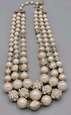 VTG MCM Japan 3 Strand AB Pearl Gold Sculpted Beads Bib CHOKER Necklace