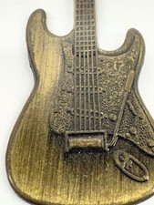 FENDER STRATOCASTER Metal Guitar Key Chain