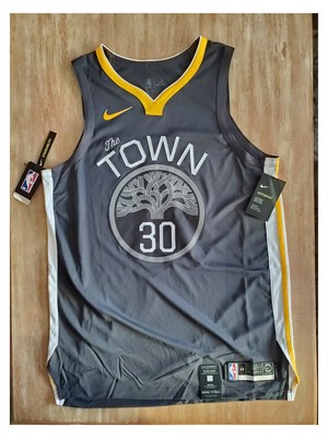 stephen curry the town jersey