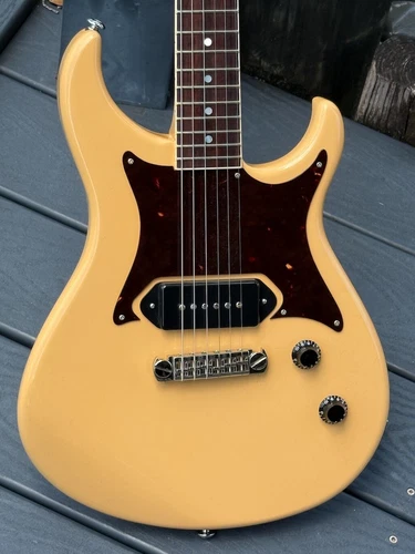 2009 Giffin T-1 a fabulous take on a '57 Gibson LP TV Jr.  1 of a kind & Minty !